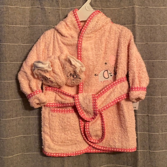NWT Newborn bathrobe with slippers, 100% cotton - Picture 1 of 7